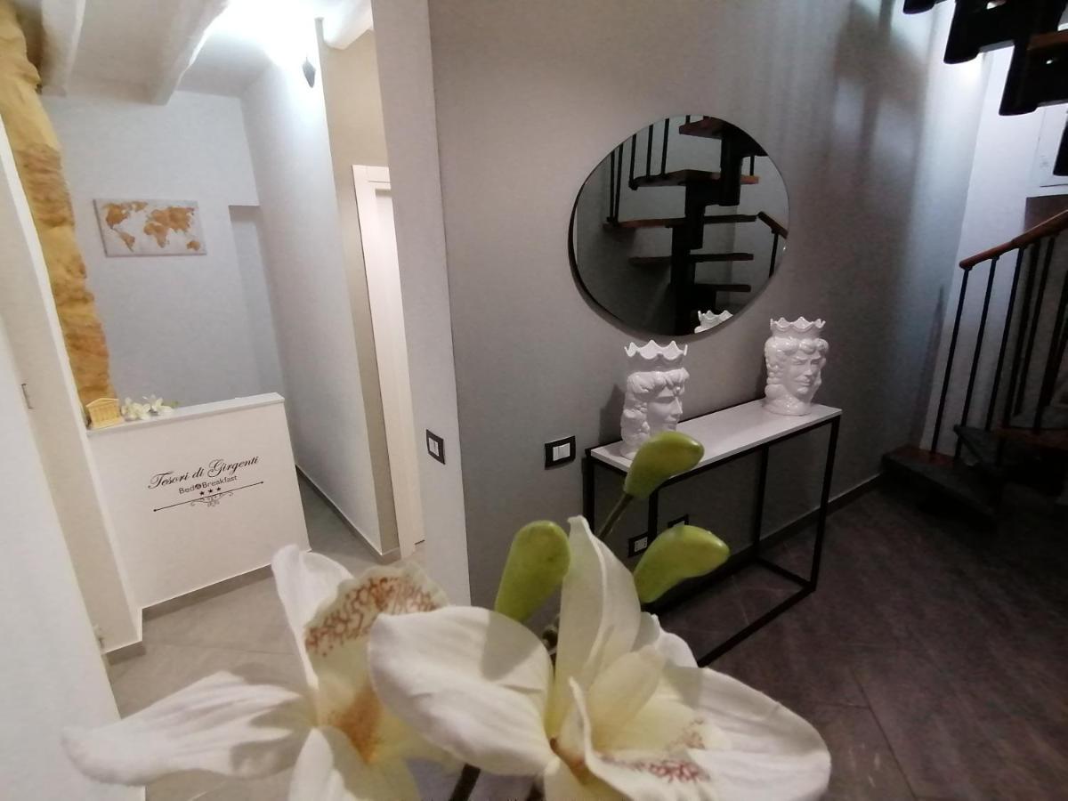 Tesori Di Girgenti Bed & Breakfast อากริเจนโต ภายนอก รูปภาพ