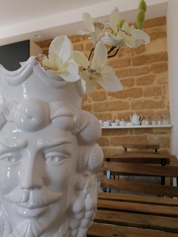 Tesori Di Girgenti Bed & Breakfast อากริเจนโต ภายนอก รูปภาพ