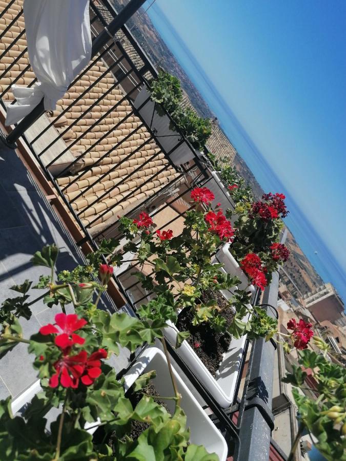 Tesori Di Girgenti Bed & Breakfast อากริเจนโต ภายนอก รูปภาพ