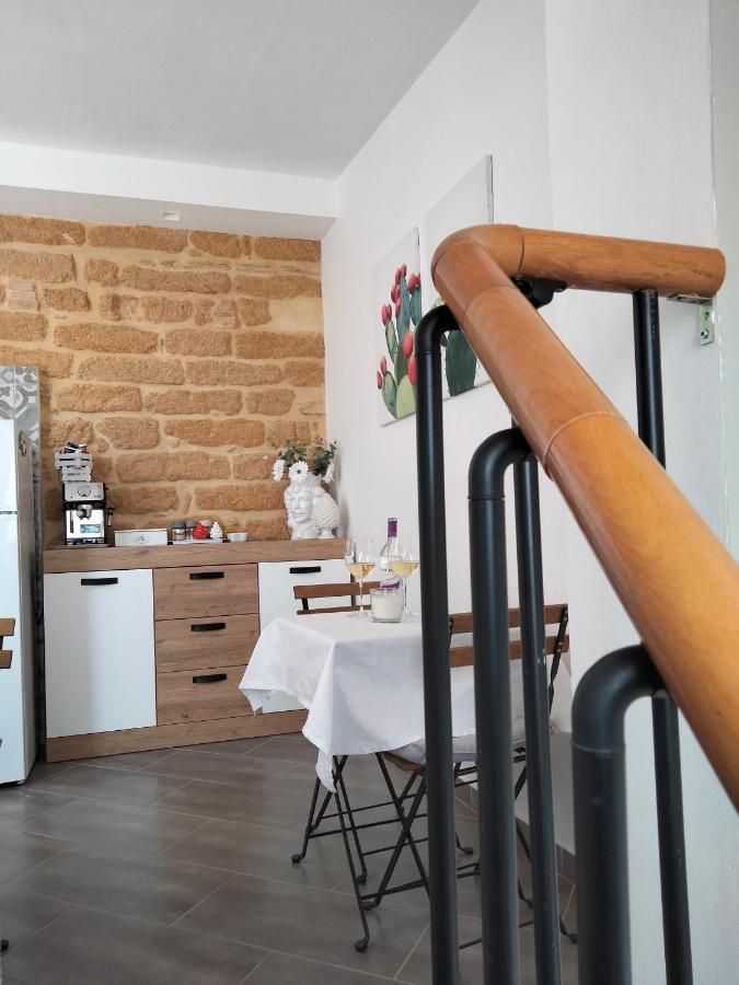Tesori Di Girgenti Bed & Breakfast อากริเจนโต ภายนอก รูปภาพ